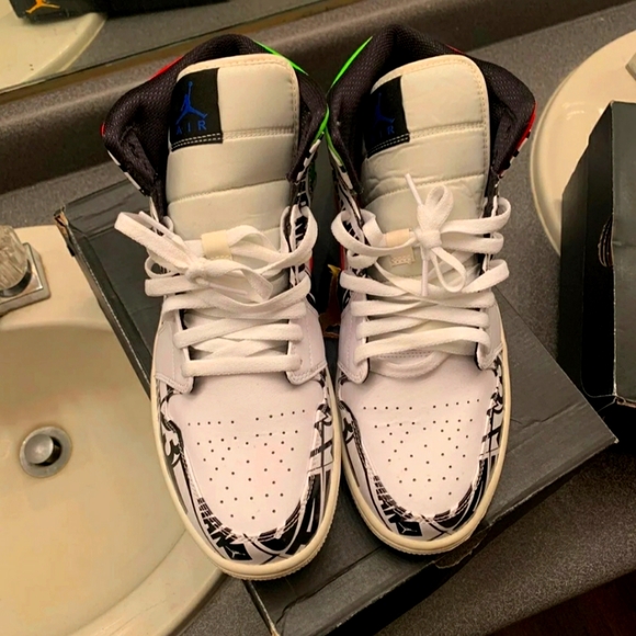 Rare Jordans - Picture 2 of 4